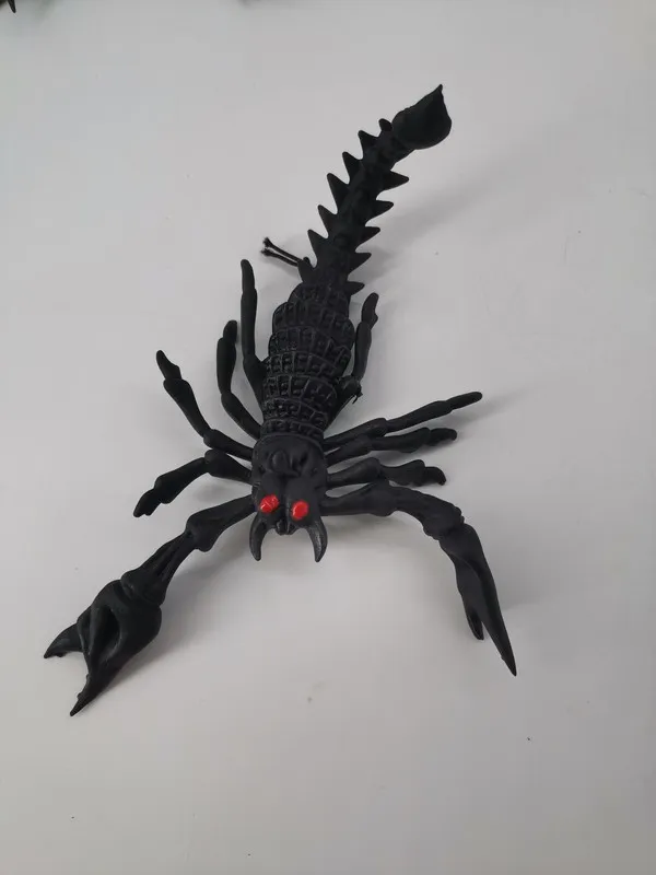 ESPORPIÃO DE BORRACHA