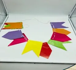 [70555] ENFEITE BANDEIRA PACOTE C/12 BANDEIRAS